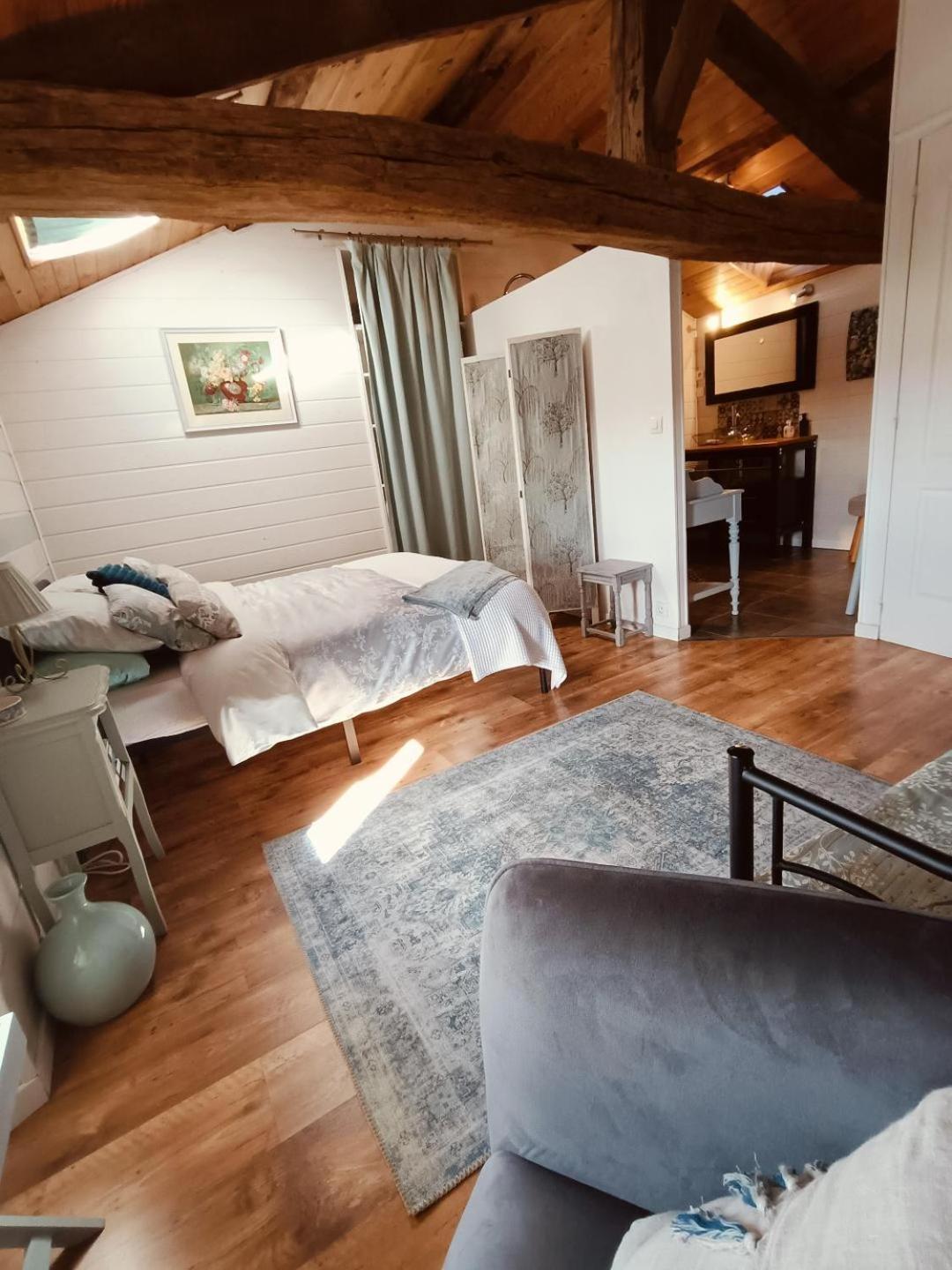 'Quelle Belle Vue' Chambre D'Hote Confolens Dış mekan fotoğraf